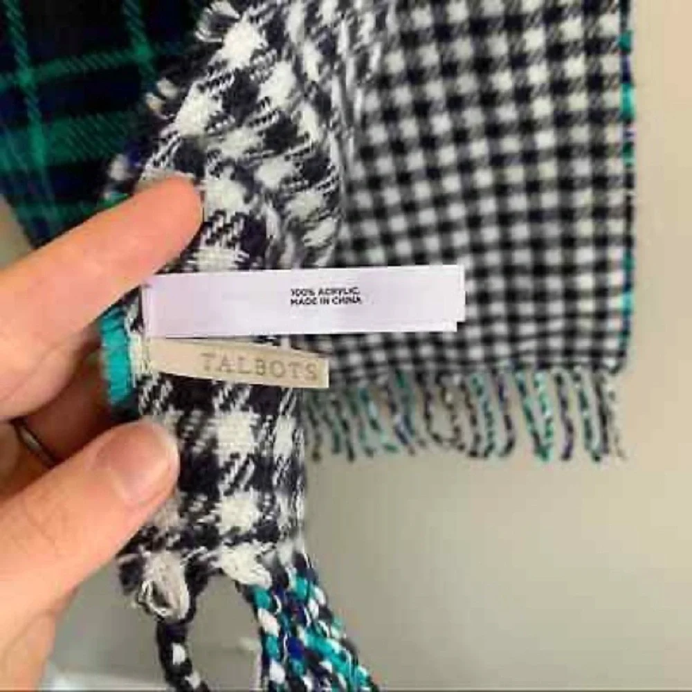 Talbots • plaid reversible soft scarf